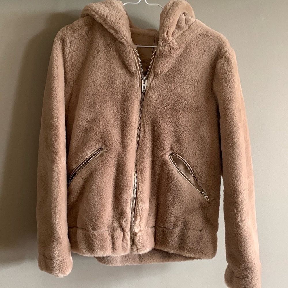 Tan faux fur Blank NYC XS hooded jacket.